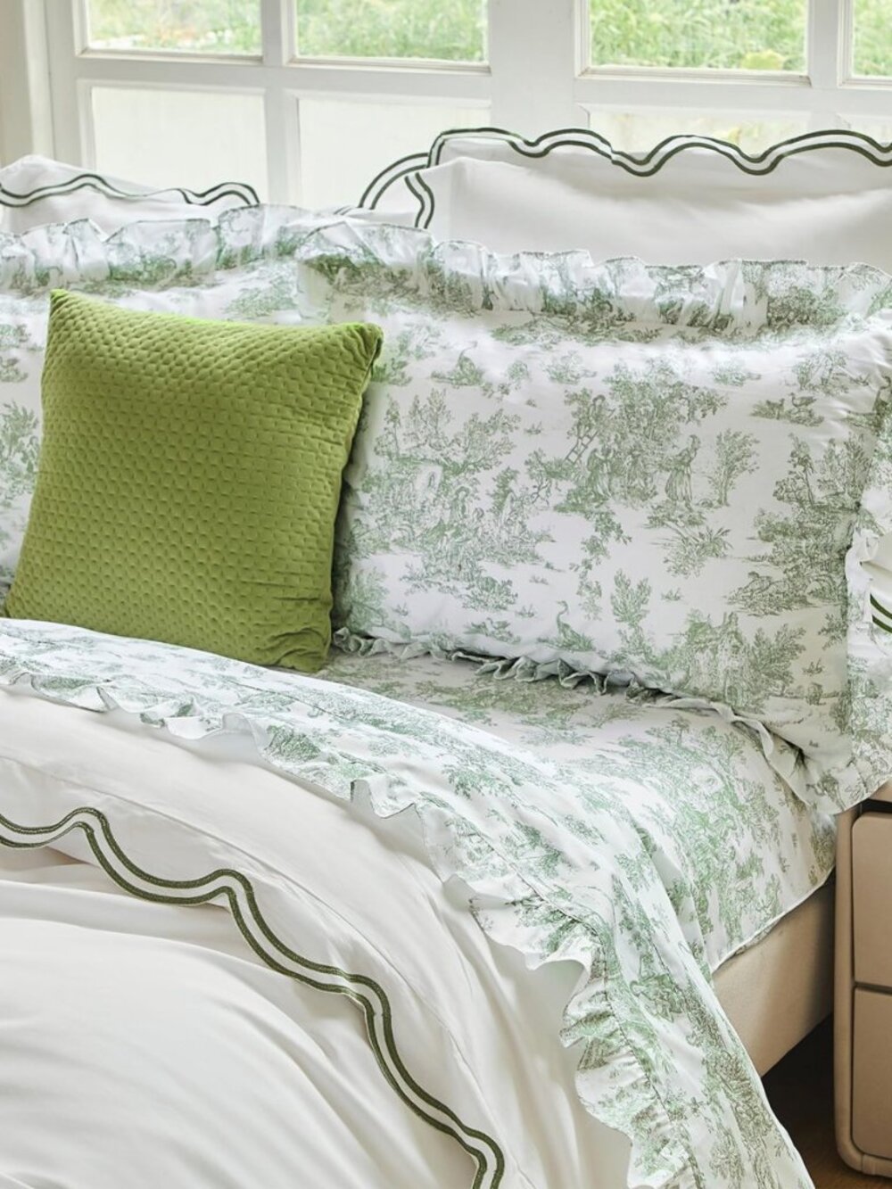 Organic Cotton Luxury Toile de Jouy Sheet Set Queen Size 4 Pieces